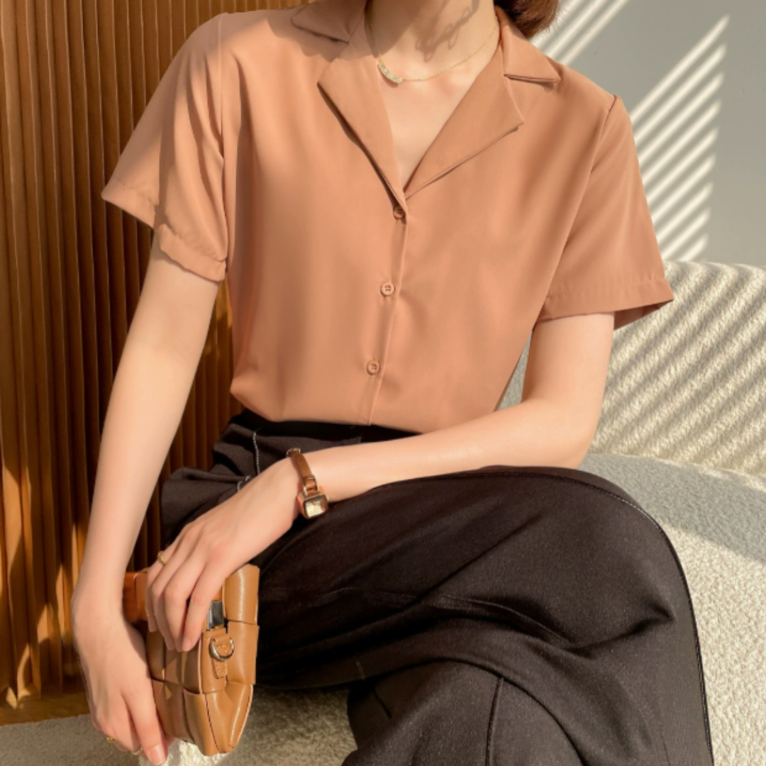 Retro loose-fit V-neck shirt N.2 (Inclusive of all taxes)