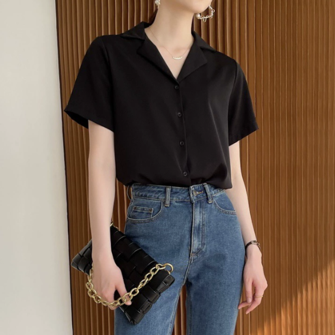 Retro loose-fit V-neck shirt N.2 (Inclusive of all taxes)